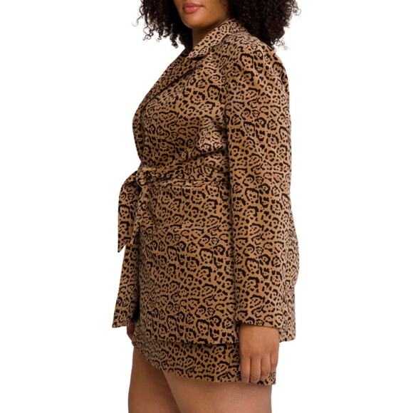 Good American Fit & Flatter Leopard Print Velveteen Blazer in Caramel Leopard, S - Picture 5 of 15
